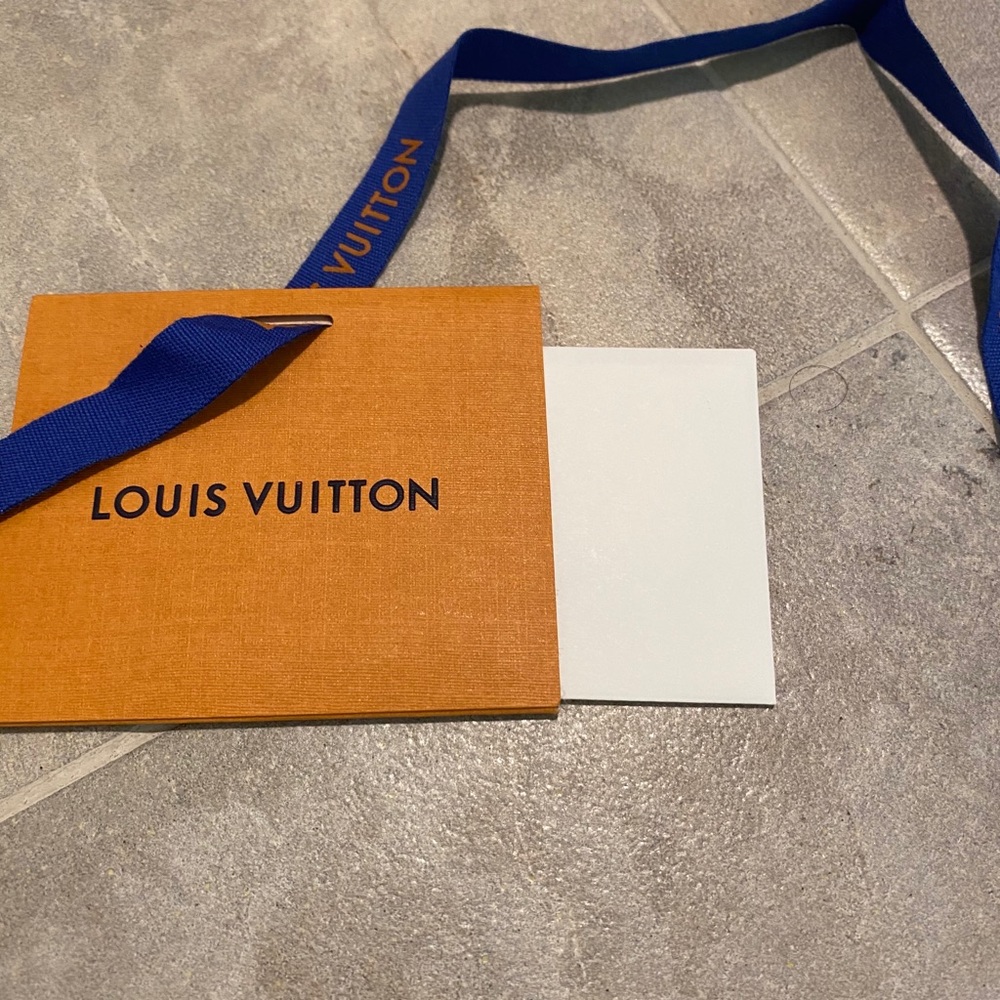 Louis Vuitton Gift Message Card + Ribbon